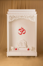 Load image into Gallery viewer, Om Jali Work Mandir